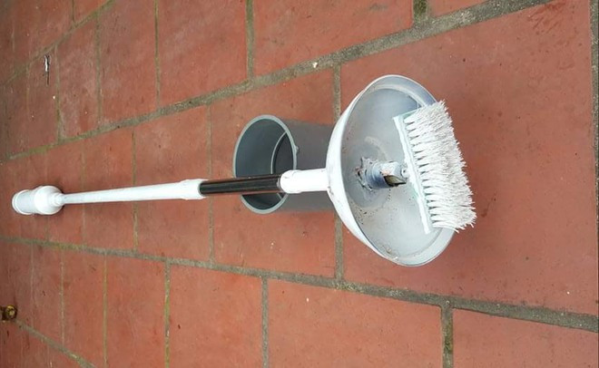 Chổi quét trần nhà 4.0 được thiết kế đơn giản. ẢNH: TẤN ĐẠT