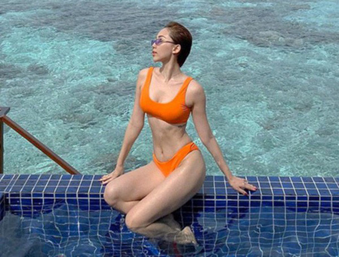 Nói đến bikini, Tóc Tiên có niềm đam mê bất tận