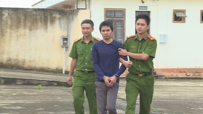 Công an thị xã Buôn Hồ đã tiếp nhận hồ sơ và đối tượng Mai Văn Thuyết Công an thị xã Buôn Hồ đã tiếp nhận hồ sơ và đối tượng Mai Văn Thuyết
