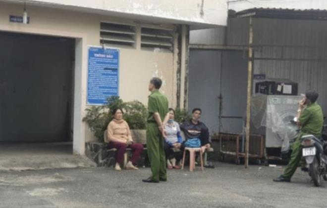 Công an TP Thuận An (Bình Dương) phong toả hiện trường.