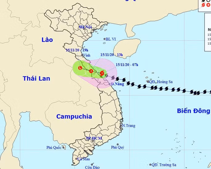 Dự báo vị trí và hướng di chuyển của bão số 13 - Nguồn: Trung tâm Dự báo khí tượng thủy văn quốc gia Dự báo vị trí và hướng di chuyển của bão số 13 - Nguồn: Trung tâm Dự báo khí tượng thủy văn quốc gia