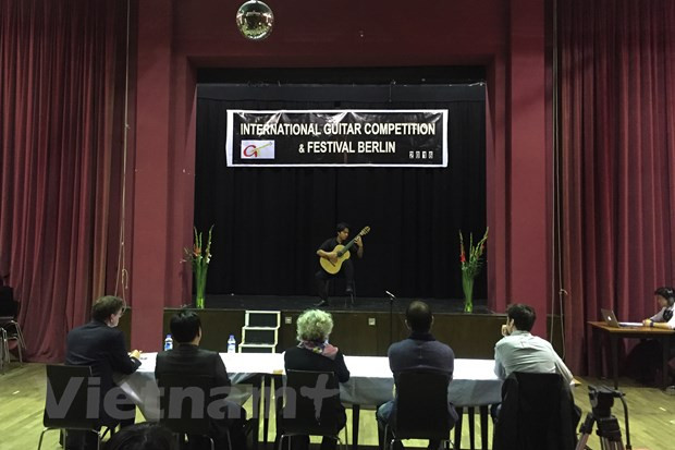 Thí sinh dự thi tại cuộc thi Guitar quốc tế Berlin năm 2016. (Nguồn: MH)