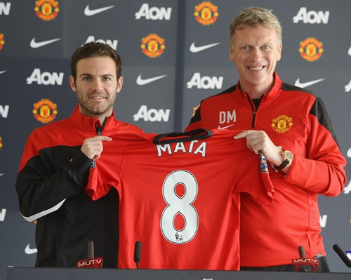 Juan Mata khoác áo số 8 tại M.U.