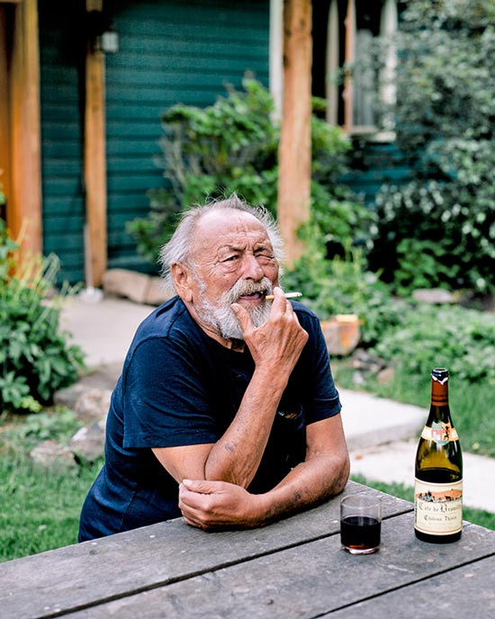 Chân dung tiểu thuyết gia vĩ đại Jim Harrison. Chân dung tiểu thuyết gia vĩ đại Jim Harrison.