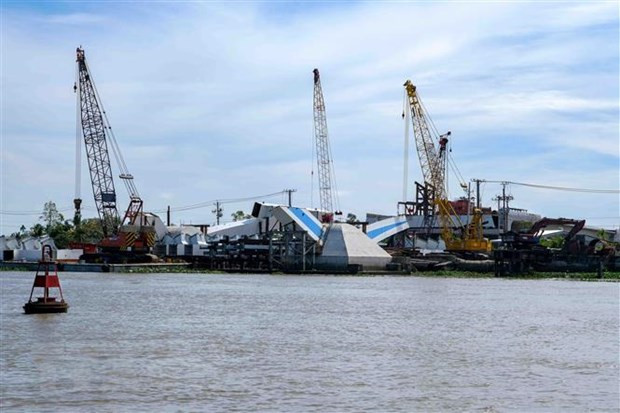 Chính phủ đẩy mạnh tiến độ các dự án sử dụng vốn ODA có sức lan tỏa, tạo động lực phát triển kinh tế-xã hội. Trong ảnh: Gói thầu xây dựng cầu Trần Hoàng Na bắc qua sông Cần Thơ trị giá 791 tỷ đồng, dự kiến hoàn thành tháng 7/2023. (Ảnh minh họa: Thanh Liêm/TTXVN)
