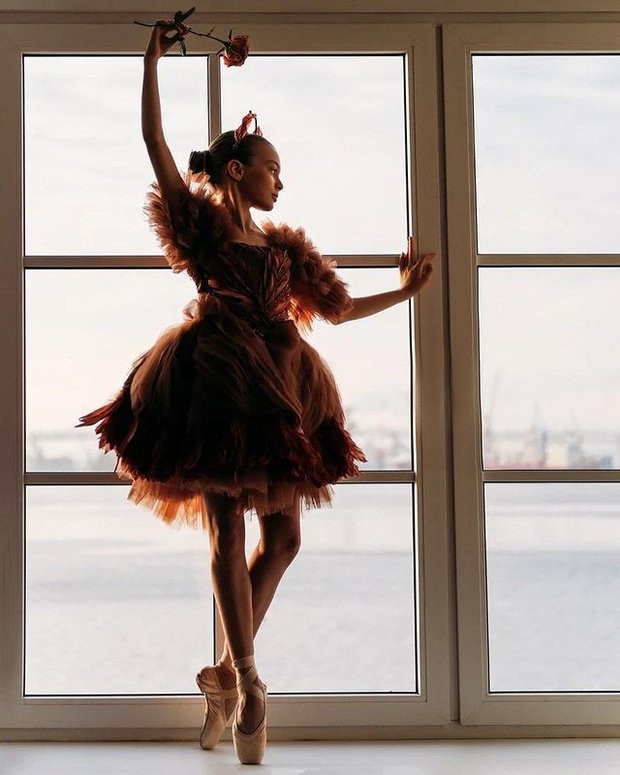 Anna Pavaga còn khá giỏi trong việc múa ba lê. Ảnh: DAILY MAIL  Anna Pavaga còn khá giỏi trong việc múa ba lê. Ảnh: DAILY MAIL