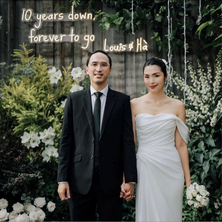 Vừa qua, Tăng Thanh Hà và Louis Nguyễn tổ chức tiệc kỷ niệm 10 năm ngày cưới. Ảnh: FBNV