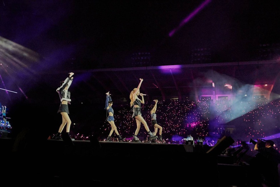  Hai đêm diễn của Blackpink ở Thái Lan thu hút khoảng 85.000 khán giả. Ảnh: Twitter
