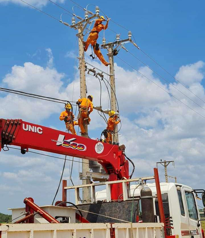 Công ty Điện lực Gia Lai đảm bảo cung cấp điện ổn định phục vụ Tết Nguyên đán. Ảnh: Khang Nghi