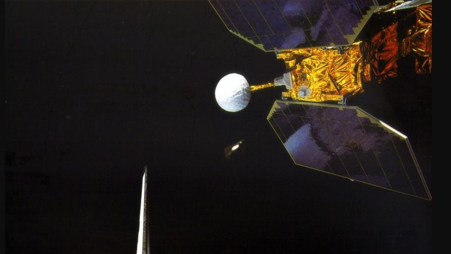  Vệ tinh ERBS đã ngưng hoạt động sau 38 năm trên quỹ đạo. Ảnh: NASA