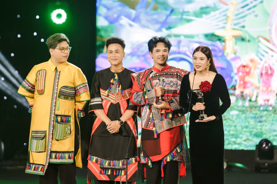 Hoàng Thùy Linh áp đảo với 5 giải thưởng, trong đó có giải Hòa âm phối khí