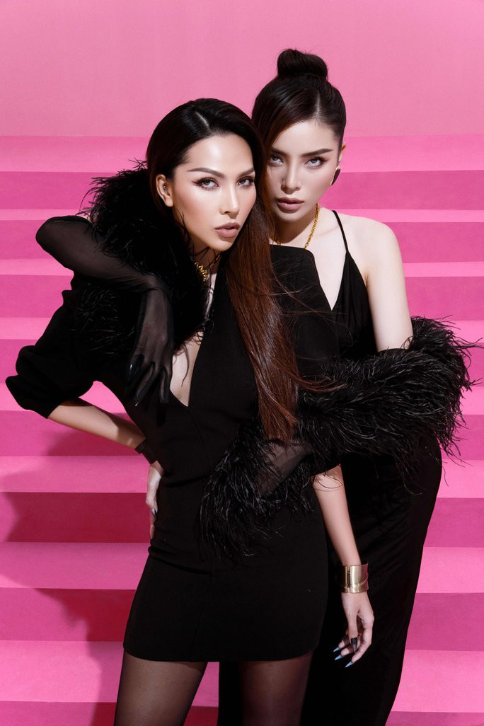 Cả hai luôn song hành cùng nhau nhiều năm nay trong sự yêu mến của khán giả.