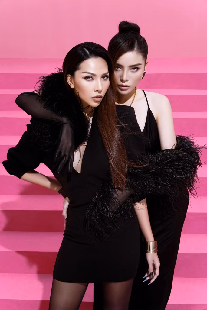 Cả hai luôn song hành cùng nhau nhiều năm nay trong sự yêu mến của khán giả.