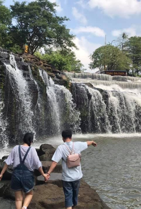  Địa điểm cắm trại, dã ngoại lý tưởng được nhiều du khách lựa chọn. Ảnh: KDL sinh thái thác Đá Hàn