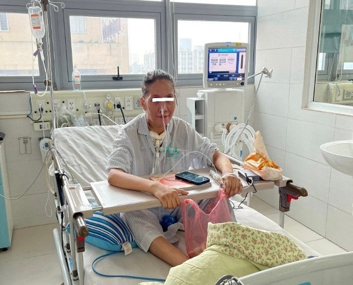 Bệnh nhân ngừng can thiệp ECMO và thở máy sau 50 ngày. Ảnh nguồn Hà Nội Mới