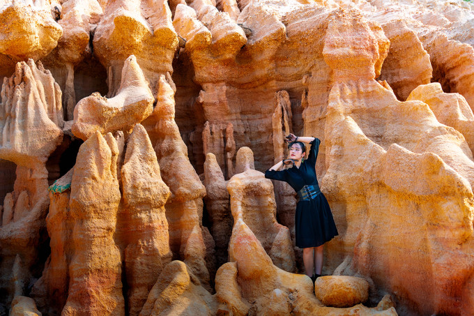 Dốc đá Vạn Long, nằm ở làng Pliết Kte, H'bông, huyện Chư Sê có hình thù và màu sắc đặc biệt. Ảnh: Phạm Công Quý/VNE