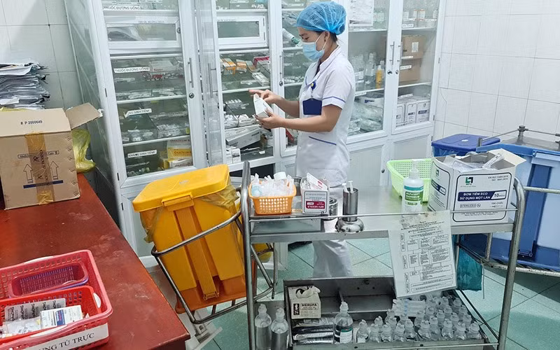 Vấn đề thiết thuốc, vật tư y tế trong thời gian qua cũng được cho là có nguyên nhân từ việc 