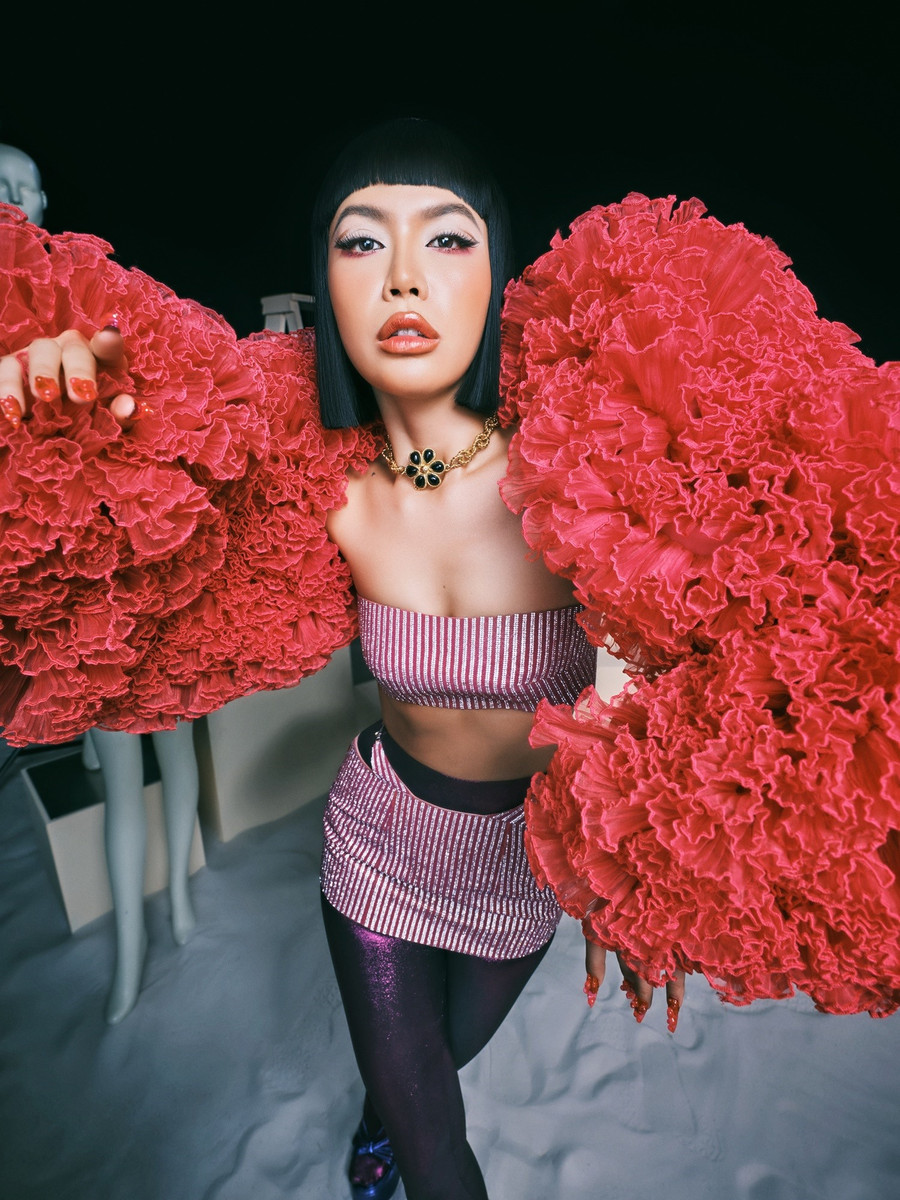 Giai đoạn Minh Tú chập chững vào nghề một cách đầy tình cờ.