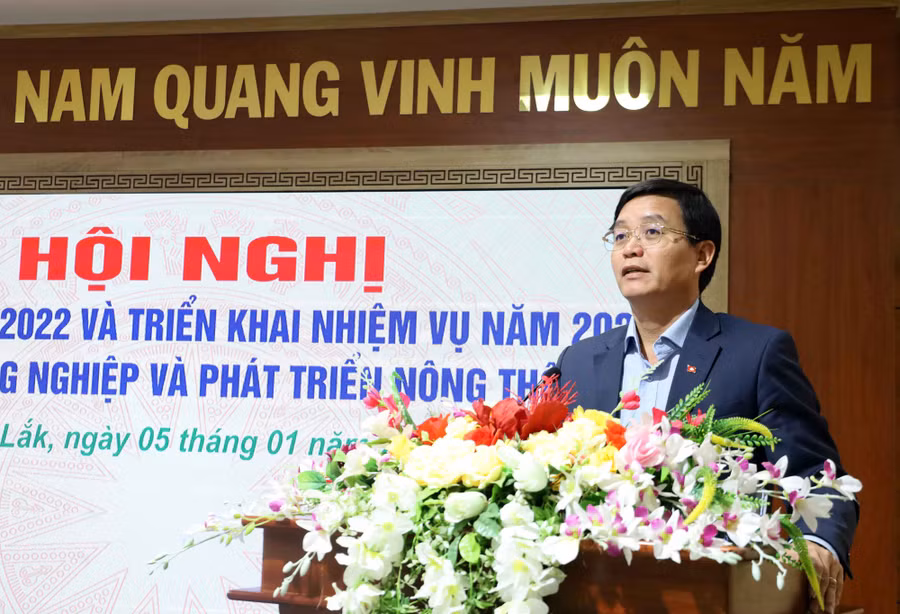 Bí thư Tỉnh ủy Đắk Lắk Nguyễn Đình Trung yêu cầu chú trọng tái cơ cấu ngành nông nghiệp, hướng tới nông nghiệp đa giá trị.