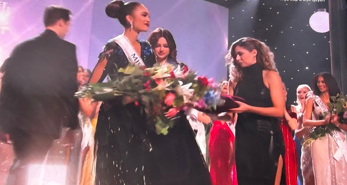 Giây phút đăng quang của Hoa hậu Hoàn vũ lần thứ 71-2022