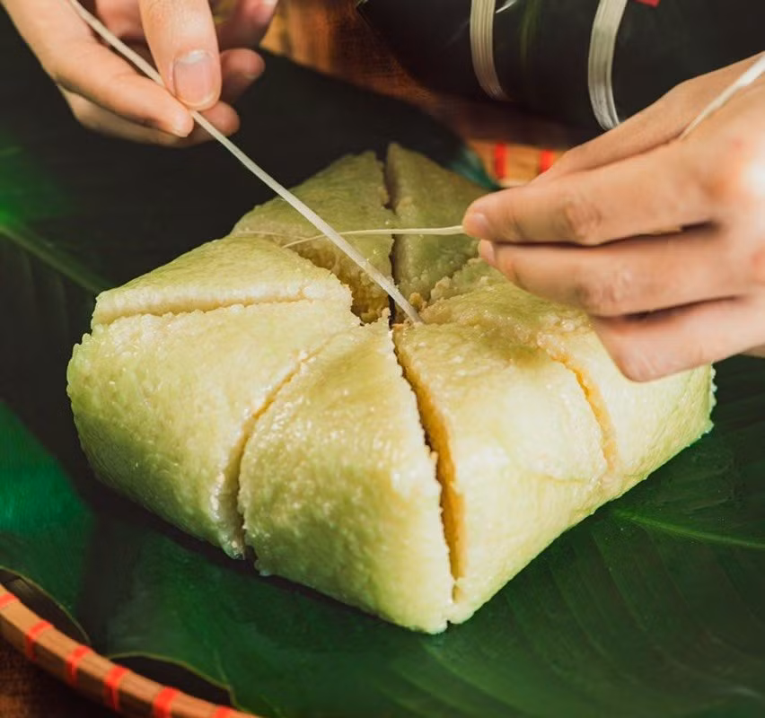 Bánh chưng- món ăn truyền thống ngày Tết. Ảnh: Hương Vân
