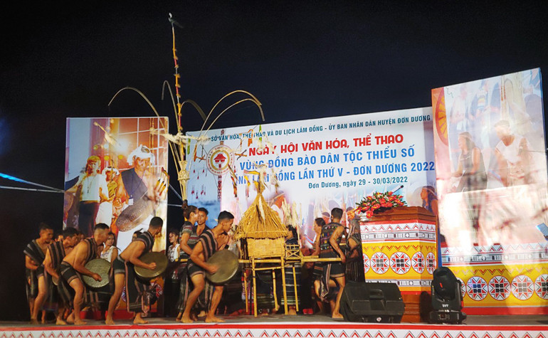 Lâm Hà đón nhận Quyết định công nhận huyện đạt chuẩn Nông thôn mới