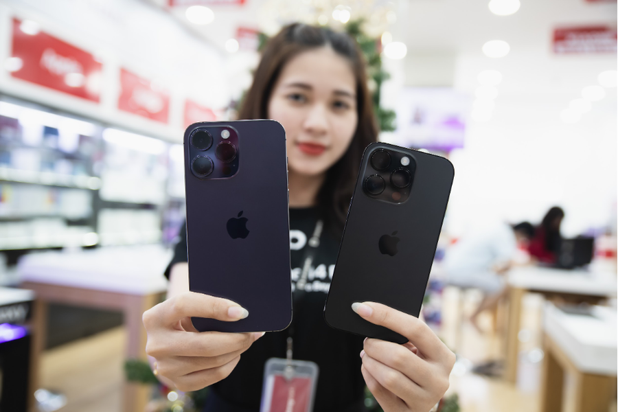 iPhone 14 Pro Max là model bán chạy nhất tại hệ thống Di Động Việt dịp cận tết. Ảnh: T.L