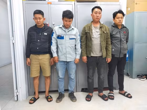  Từ trái qua phải, các đối tượng Đặng Diệu Ngọc Minh, Nguyễn Minh Tây, Phạm Quốc Hùng và Nguyễn Thanh Khiết