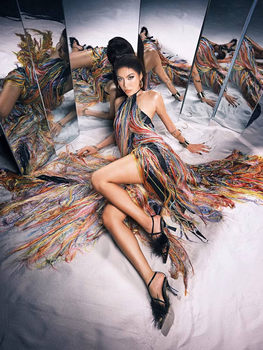 Minh Tú với phiên bản hoàn hảo nhất sau 10 năm làm nghề. Và chắc chắn cô sẽ không dừng lại ở đó mà vẫn sẽ tiếp tục bước tiếp, tìm kiếm cơ hội.