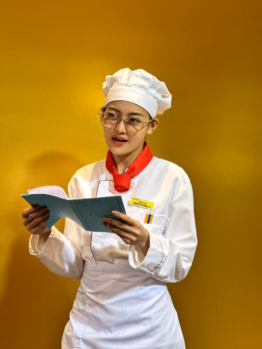 Không còn là cô gái xấu tính, Thùy Anh vào vai cô thợ bánh trên màn ảnh nhỏ. Ảnh: NVCC