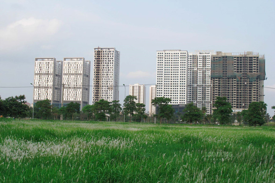 Một số chuyên gia nhận định giá chung cư khó giảm trong ngắn hạn. Ảnh minh họa: Phan Anh