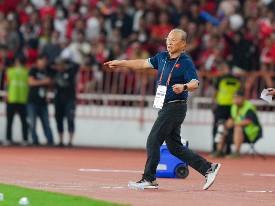 HLV Park Hang-seo cần lên dây cót tinh thần cho học trò. Ảnh: Độc Lập