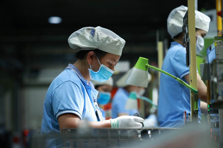 Kỳ vọng nguồn vốn FDI chạm mốc 38 tỉ USD. Ảnh: Hải Nguyễn  Kỳ vọng nguồn vốn FDI chạm mốc 38 tỉ USD. Ảnh: Hải Nguyễn