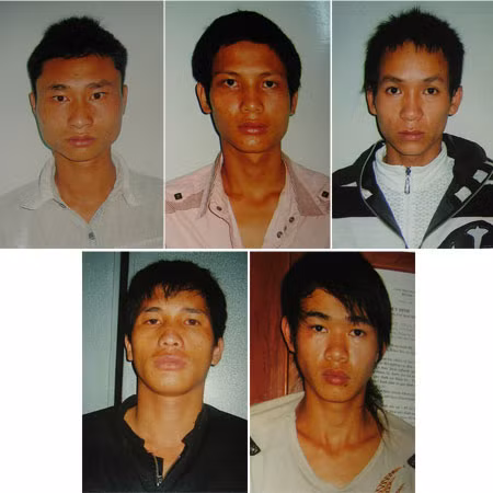 Các đối tượng Quảng, Huấn, Toại, Hùng và Bí. Ảnh: Thanh Hòa