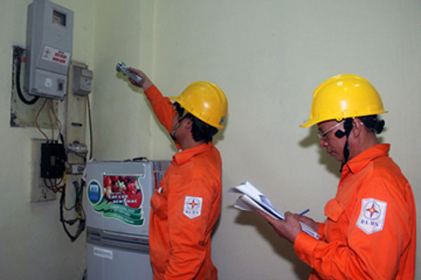 Ghi số điện tiêu thụ trong tháng. Ghi số điện tiêu thụ trong tháng.