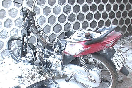 Chiếc xe bị cháy. Ảnh: Đức Phương