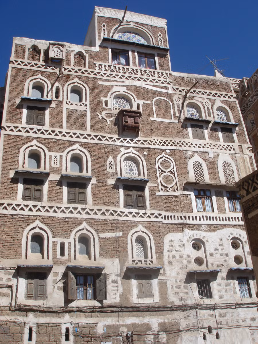 Một tòa nhà cổ còn khá nguyên vẹn ở Sanaa - Ảnh: UNESCO