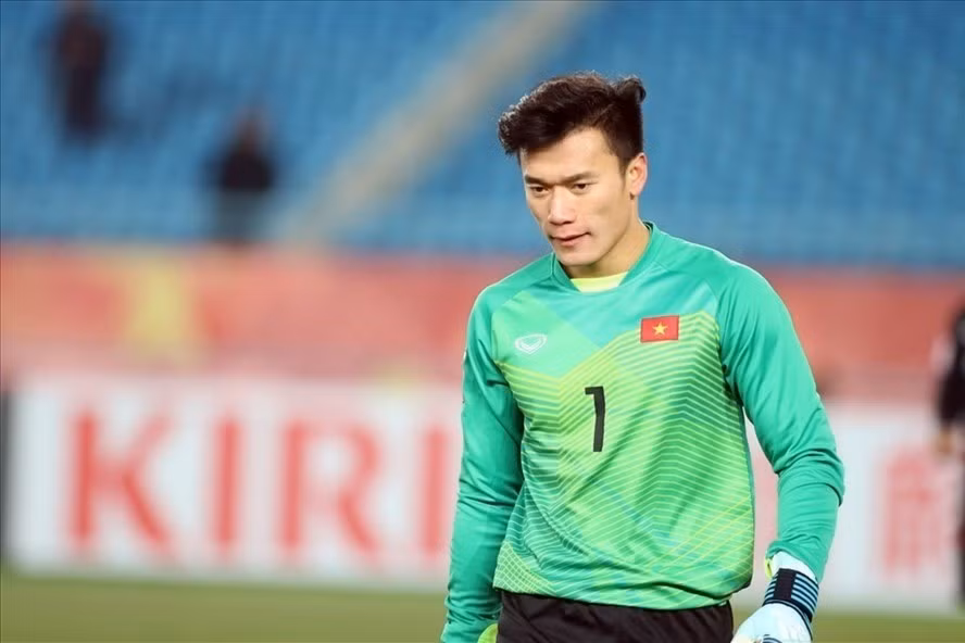 Bùi Tiến Dũng trong màu áo U23 Việt Nam. Ảnh: H.P