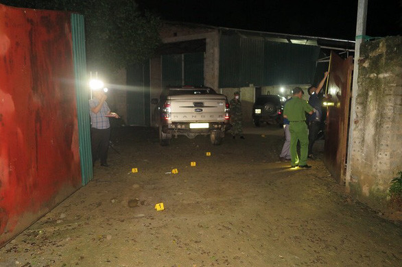  Hiện trường nơi hai băng nhóm giang hồ thanh toán nhau - Ảnh: Công an cung cấp