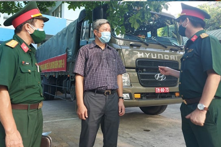 50 tấn vật tư y tế được chuyển đến Đà Nẵng. Ảnh: Anh Văn