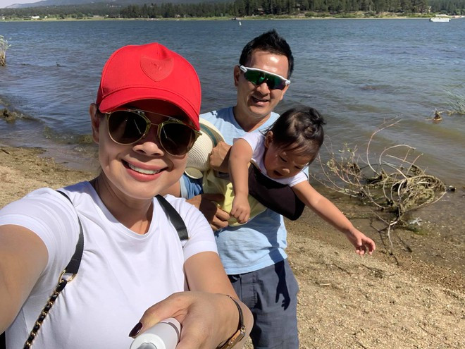 Gia đình hạnh phúc của Thanh Thảo hiện tại ở Mỹ ẢNH: FBNV