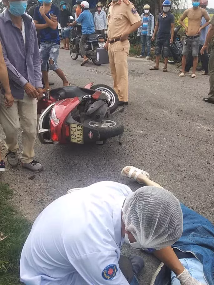 Cô gái trẻ tử nạn thương tâm