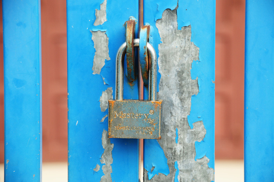 Nhiều gia đình không còn ở khu dân cư nhiều ngày nay - Ảnh: B.D