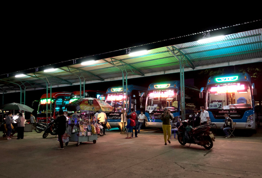 Xe từ Gia Lai đi TP. Hồ Chí Minh hiện vẫn được duy trì nhưng lượng khách mua vé lại ít ỏi. Ảnh: Lê Hòa 