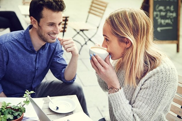 Phụ nữ hiểu chuyện sẽ khiến người đàn ông yêu thương nhiều hơn. Ảnh nguồn: AFP. Phụ nữ hiểu chuyện sẽ khiến người đàn ông yêu thương nhiều hơn. Ảnh nguồn: AFP.
