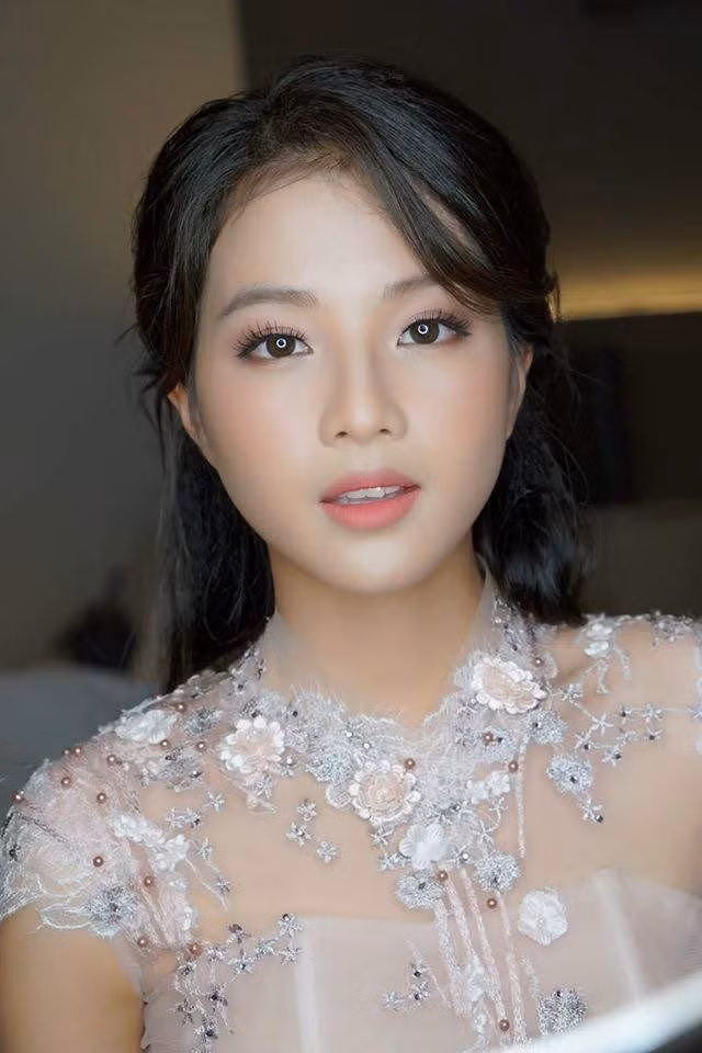 Đa phần vai diễn của Bích Ngọc đều toát lên vẻ đẹp trong sáng, thánh thiện. Ảnh: NV