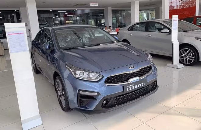 Cerato hiện là mẫu xe KIA bán chạy nhất Việt Nam với doanh số cộng dồn 7 tháng của năm 2020 đạt 4.815 xe