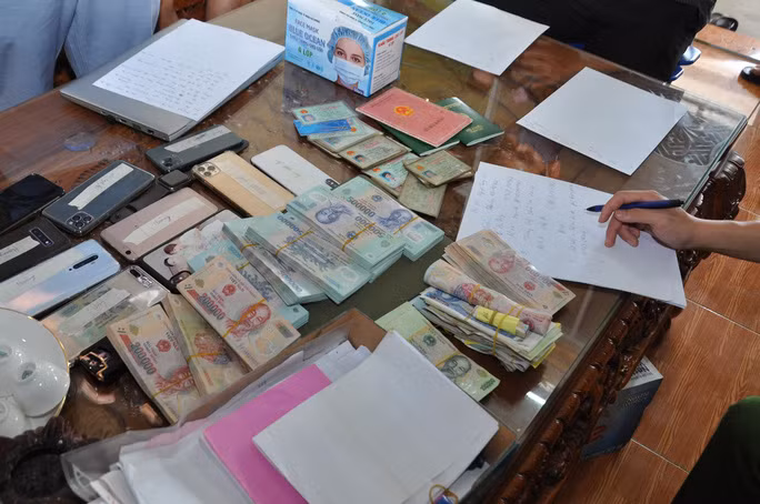  Tang vật thu giữ