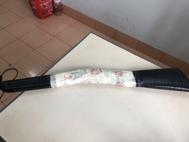  Khẩu súngTrí đã dùng để gây án. Ảnh: Trị Bình