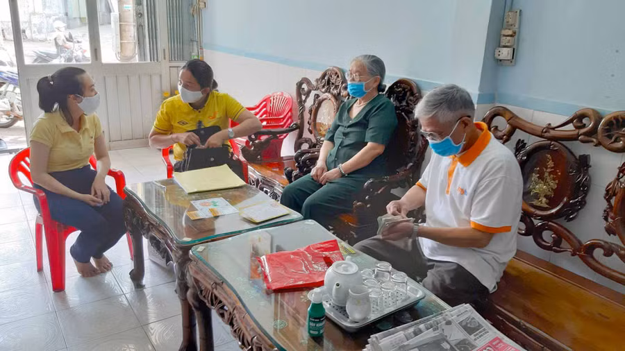 Tham gia BHXH tự nguyện để hưởng các quyền lợi thiết thực, an tâm tuổi già. Ảnh: Như Nguyện